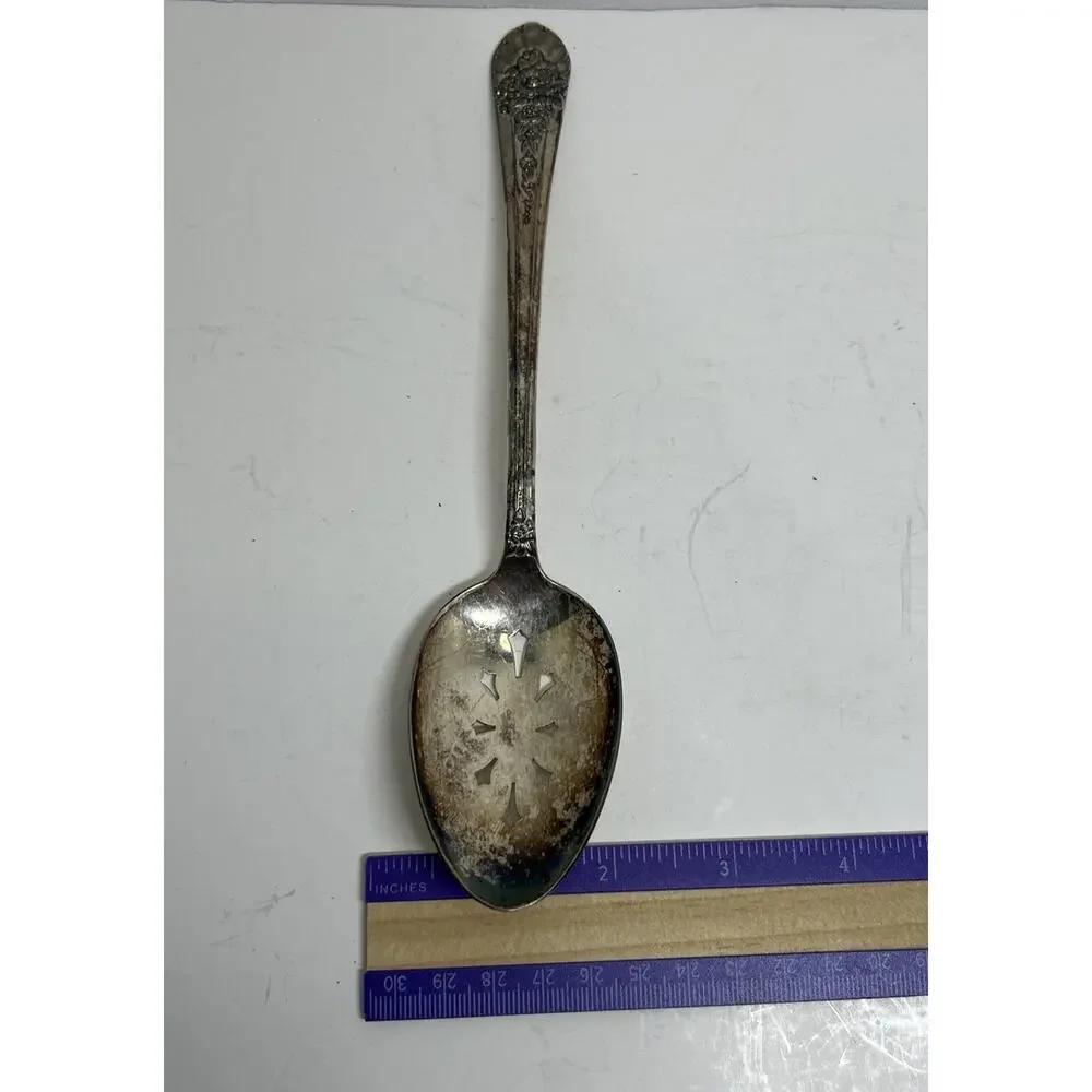 Wm Rogers Mfg. Co 1953 JUBLILEE Flatware Silver plate PIERCED SERVING SPOON 8.5”